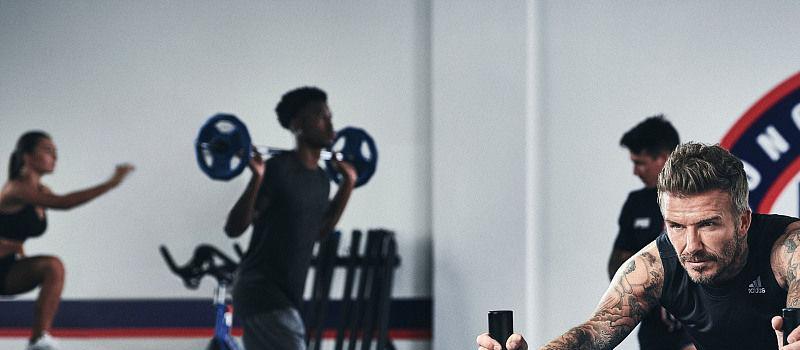 内卷25年，贝克汉姆夫妇放弃鸡娃：靠儿子养老就是等死！(图6)