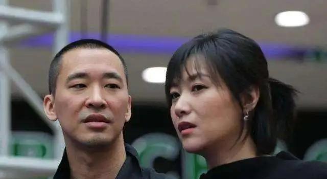 49岁徐静蕾近况曝光：晒高端泳池照，定居美国6年，已吃成胖美人(图26)