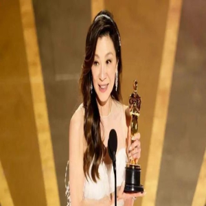 上影节一票难求，再谈《瞬息全宇宙》