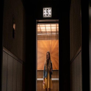 恐怖片《电梯游戏》5大看点！ 改编同名灵异传说「电梯直达禁界」