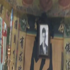 张恒远葬礼结束：遗体不火化直接土葬，家人悲痛欲绝跪地大哭