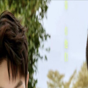 冲着赵露思看《偷偷藏不住》，却被46岁曾黎圈粉，保养得太好了